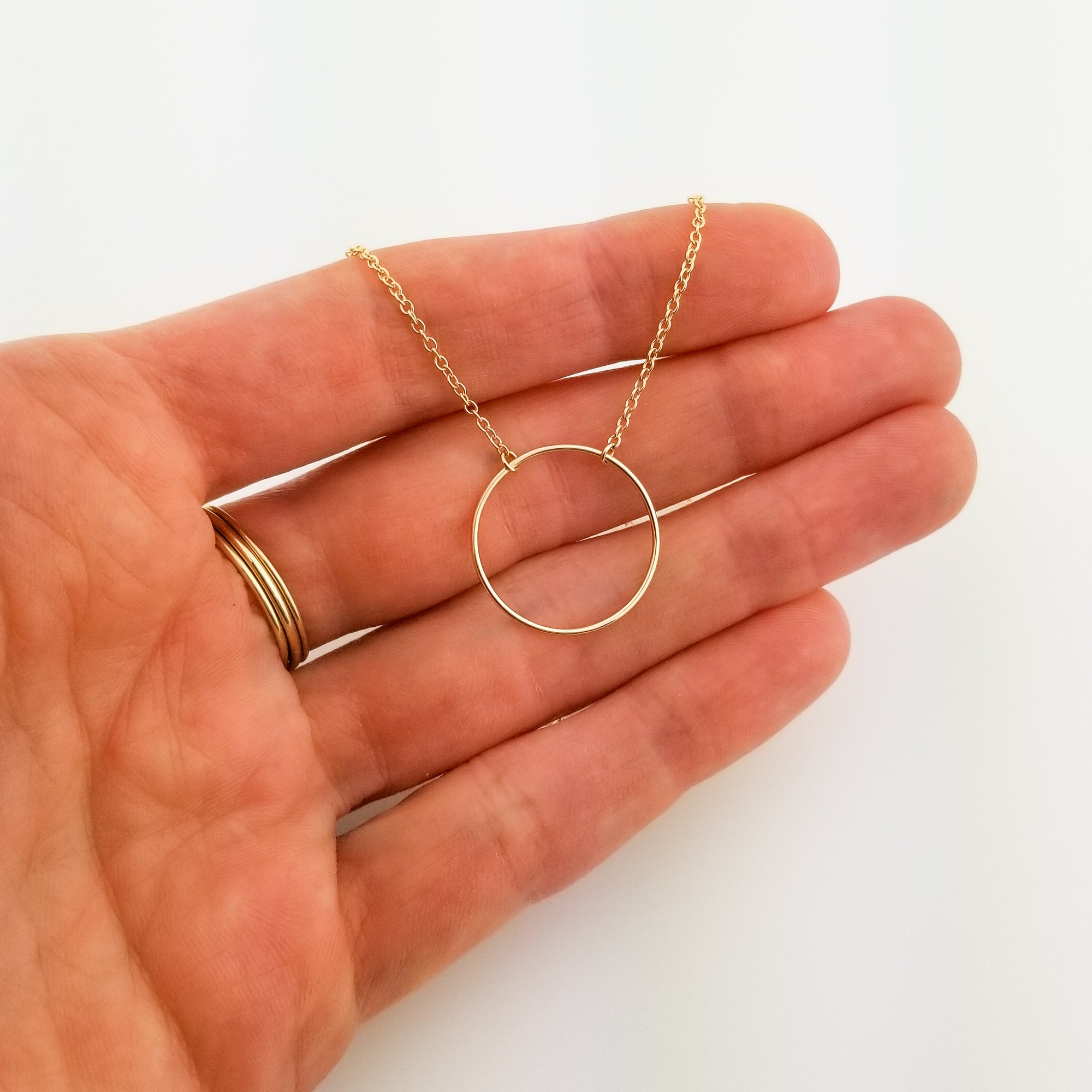 Classic 14k Gold Circle Necklace